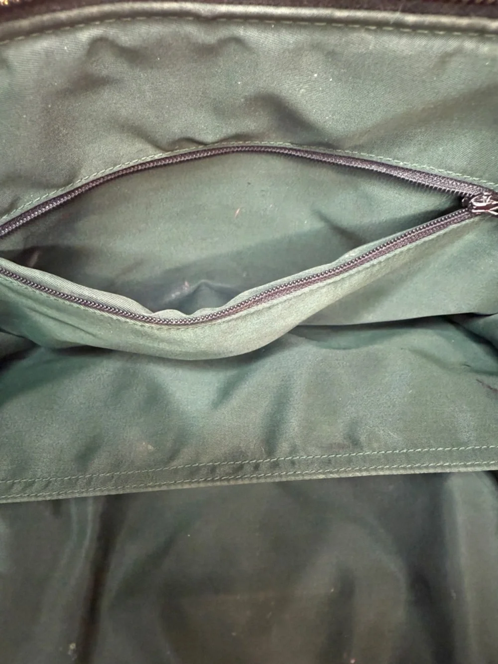 Classic Dooney & Bourke All Weather Leather Purse in Navy